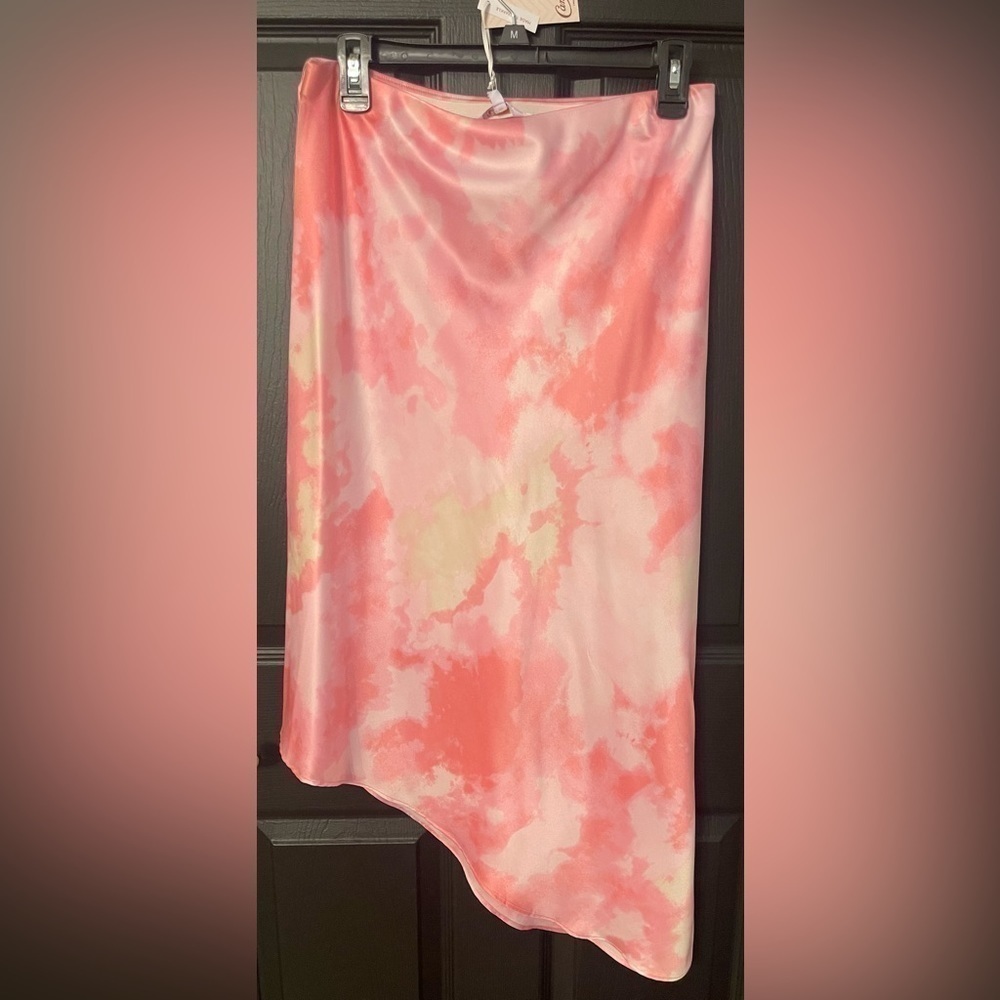 NWT Candies Asymmetric Slip Skirt Pop Tie Dye. NWT. Size Medium Pink